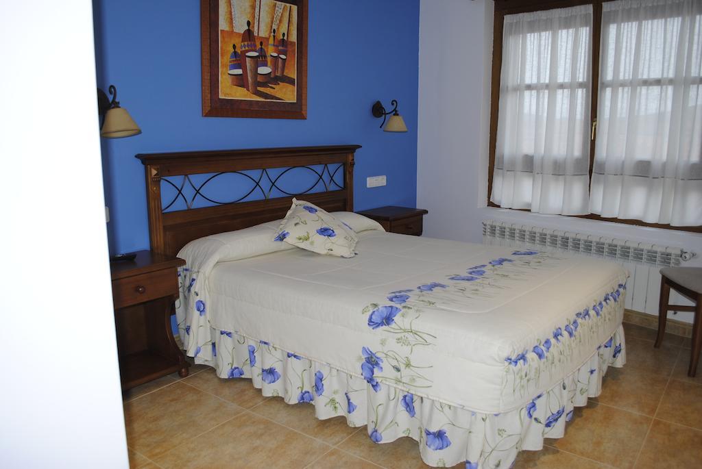Hotel Rural La Corte De Los Pinares Vinuesa Rum bild